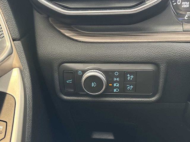 Certified 2021 Ford Explorer Limited w/ Equipment Group 301A image 17