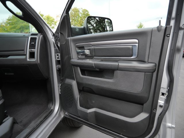 Used 2022 RAM 1500 Warlock w/ Trailer & Traction Group AWD/4WD image 9