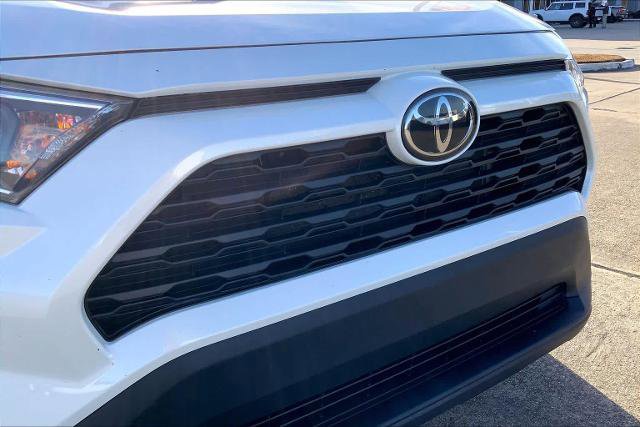 Used 2021 Toyota RAV4 XLE Premium image 29