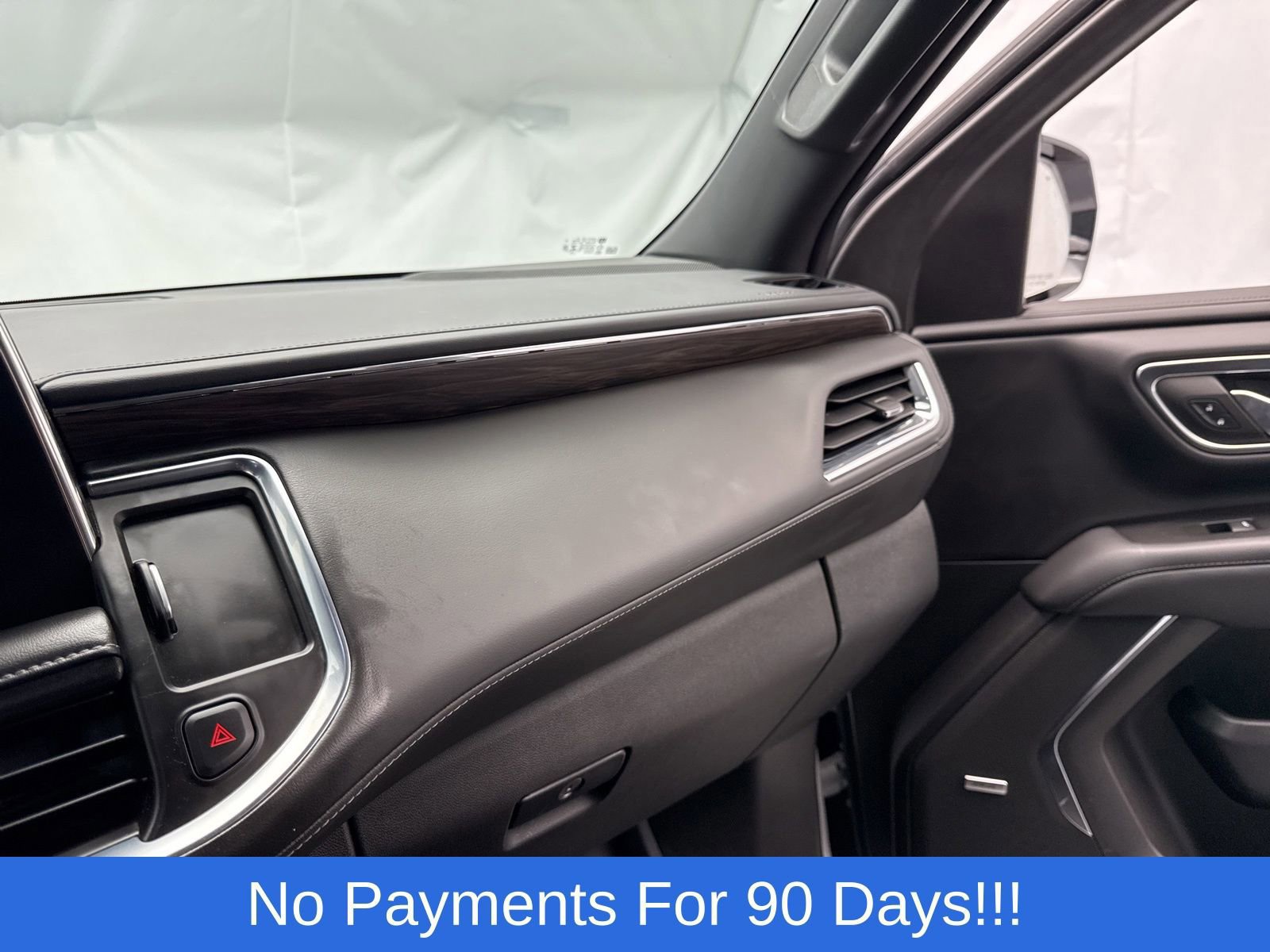 Used 2023 Chevrolet Suburban Z71 w/ Luxury Package image 22