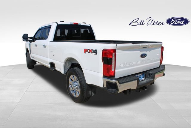 Certified 2025 Ford F350 Lariat w/ Lariat Ultimate Package image 3