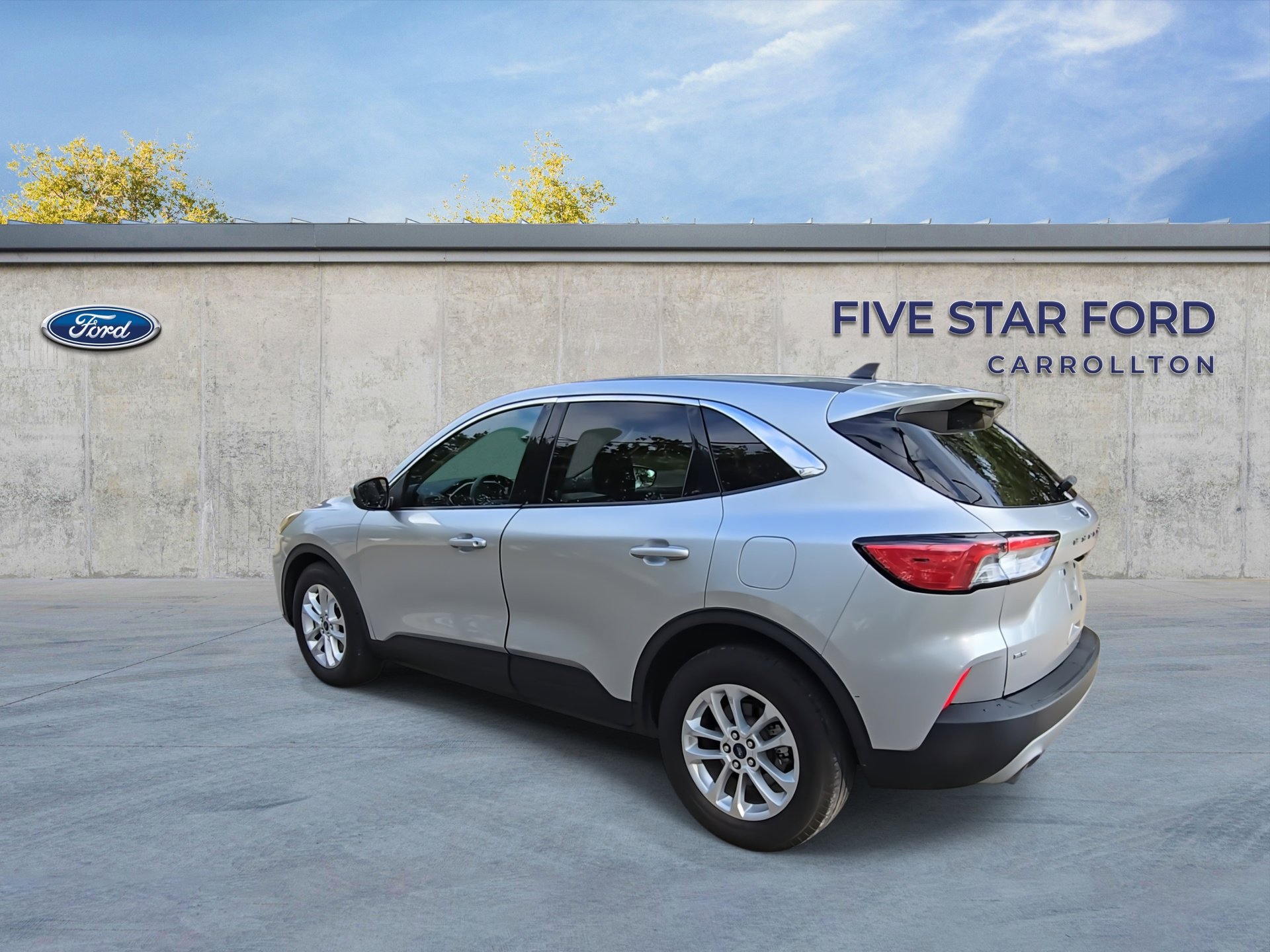 Certified 2020 Ford Escape SE image 6