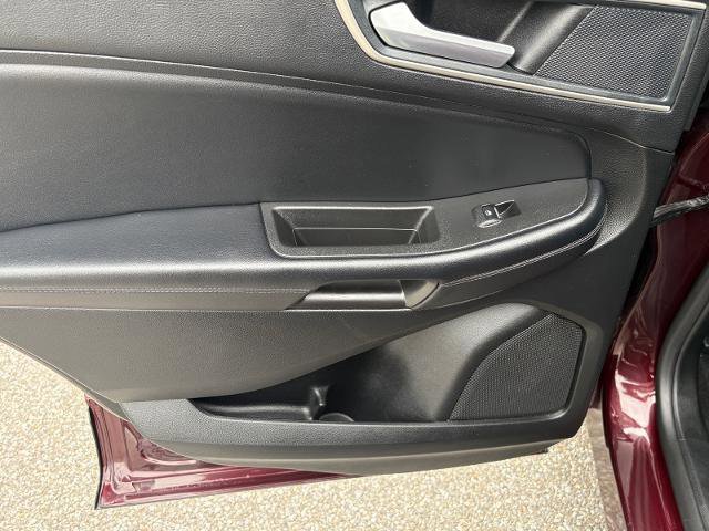 Certified 2024 Ford Edge SEL AWD/4WD image 30