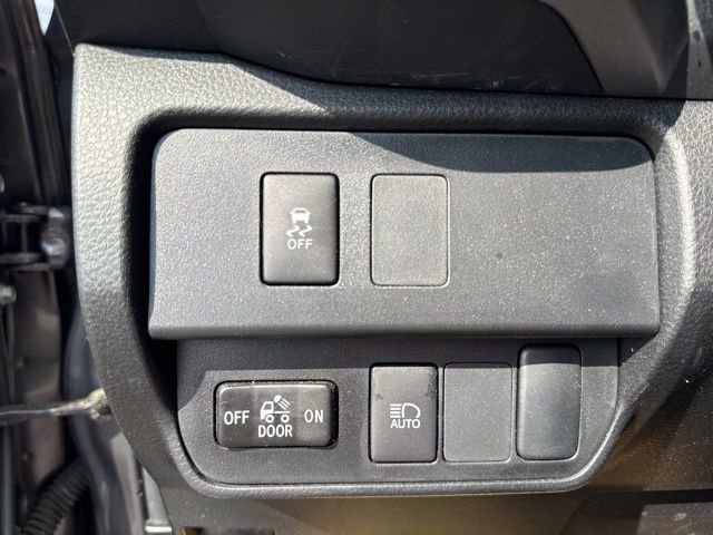 Used 2023 Toyota Tacoma SR5 AWD/4WD image 17