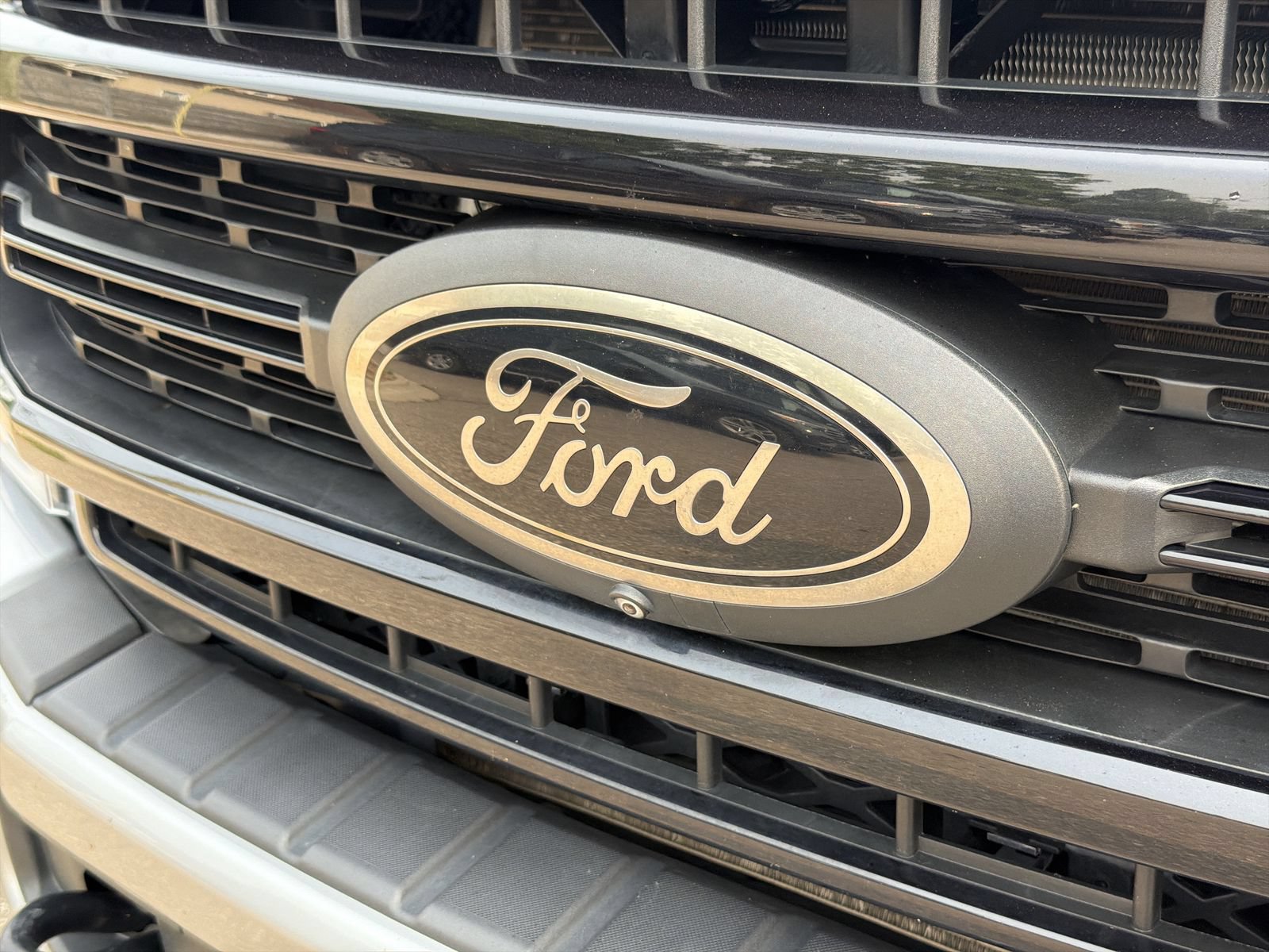 Certified 2022 Ford F250 Lariat w/ Tremor Off-Road Package AWD/4WD image 16