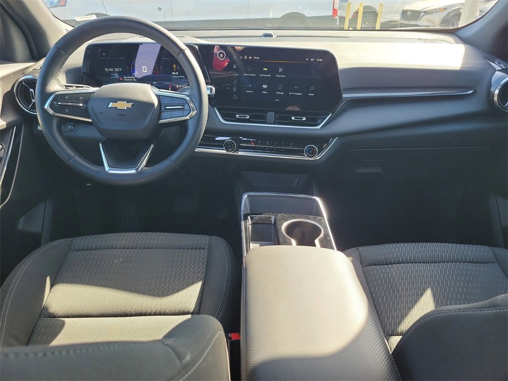 Used 2025 Chevrolet Equinox LT image 7