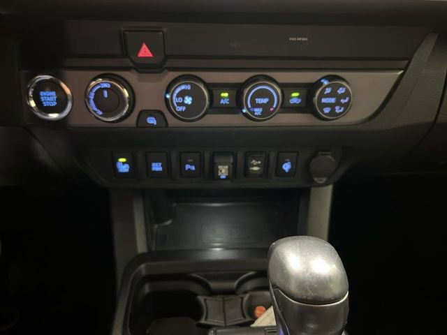 Used 2019 Toyota Tacoma TRD Sport w/ Technology Package AWD/4WD image 17