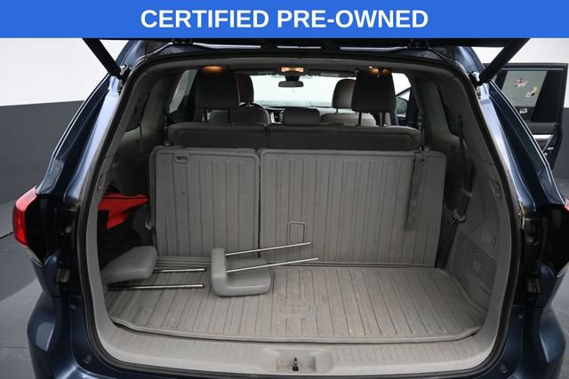 Used 2019 Toyota Highlander Plus AWD/4WD image 6