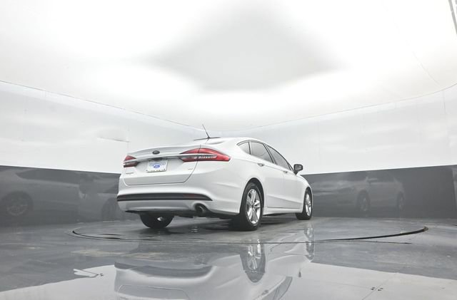 Certified 2018 Ford Fusion SE FWD image 37