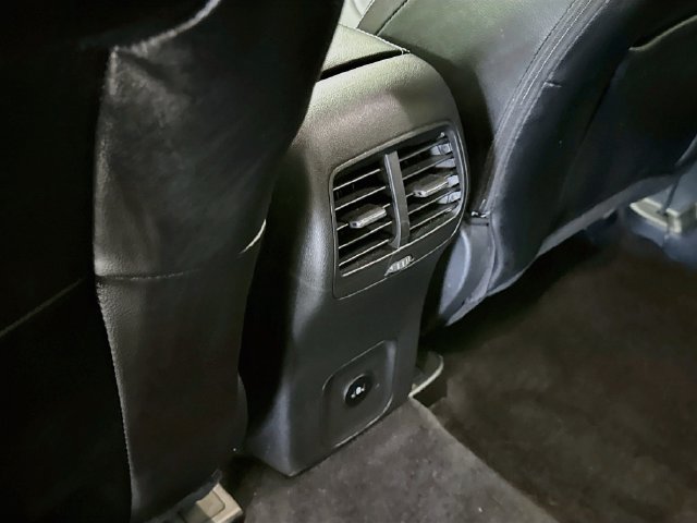Certified 2025 Ford Escape SE w/ PHEV Premium Package FWD image 26