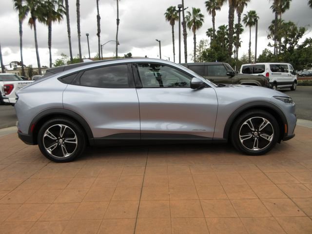 Certified 2022 Ford Mustang Mach-E Select w/ Comfort/Technology Package image 2