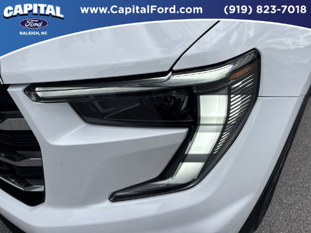 Used 2026 GMC Acadia Elevation w/ Elevation Premium Package FWD image 11