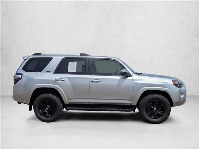 Used 2022 Toyota 4Runner SR5 AWD/4WD video 4