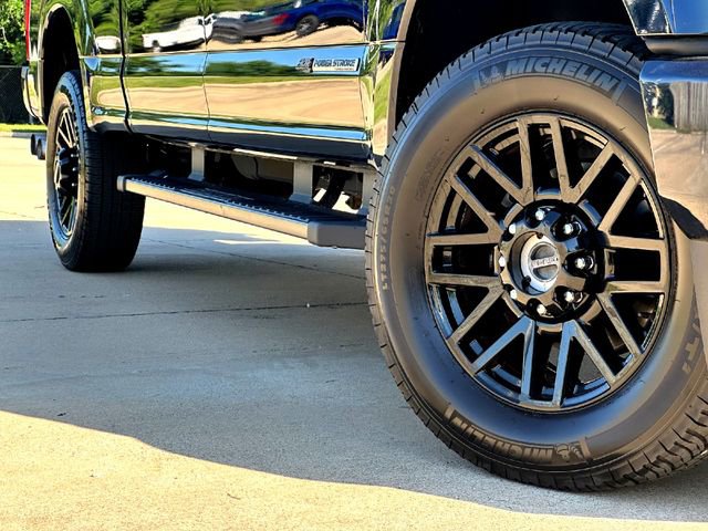 Certified 2022 Ford F250 Lariat w/ Black Appearance Package AWD/4WD image 6