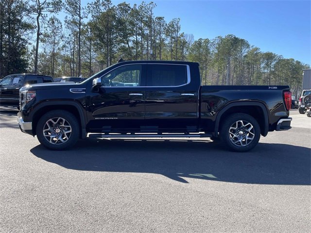 Used 2022 GMC Sierra 1500 SLT w/ SLT Premium Plus Package image 2