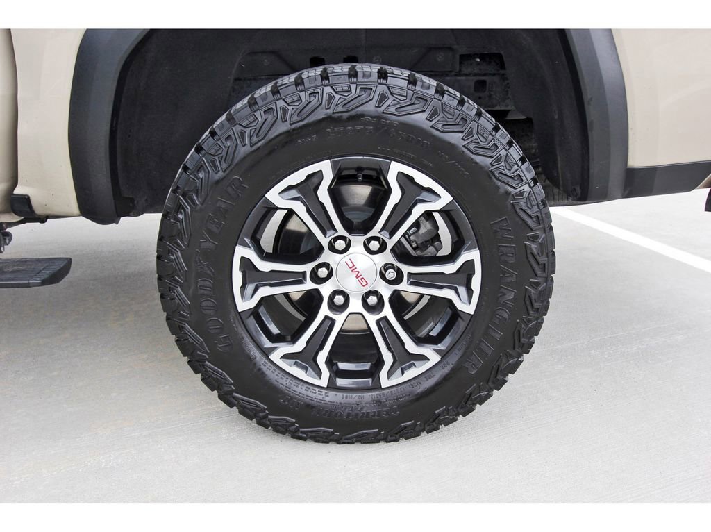 Used 2024 GMC Canyon AT4 w/ AT4 Premium Package image 29