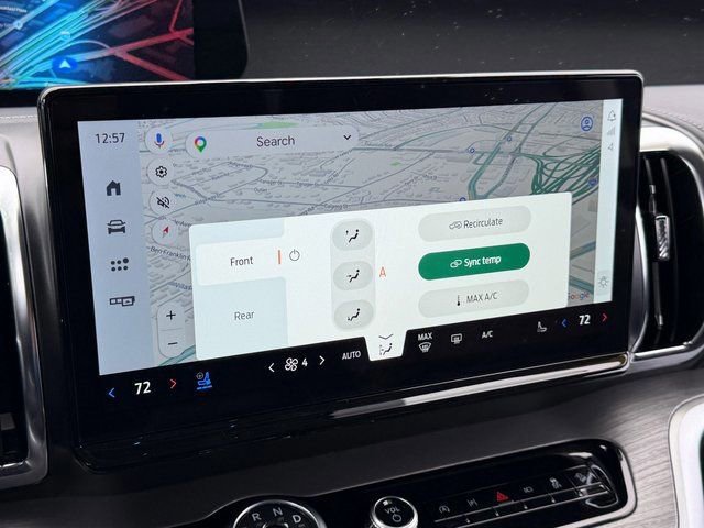 Certified 2025 Ford Expedition Platinum image 23