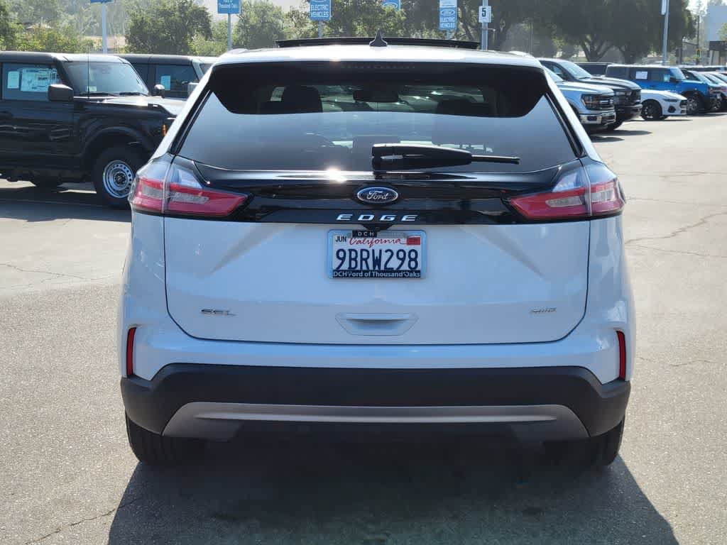 Certified 2022 Ford Edge SEL w/ Convenience Package AWD/4WD image 4