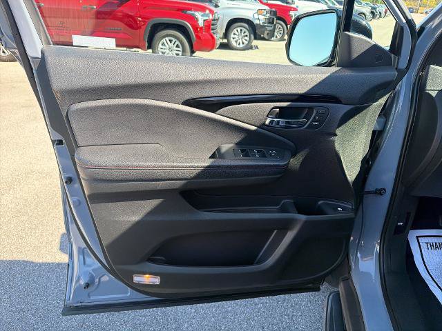 Used 2022 Honda Ridgeline Black Edition image 9