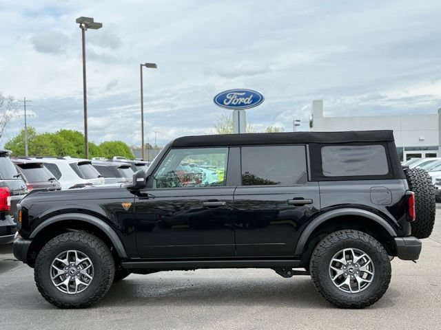 Certified 2025 Ford Bronco Badlands AWD/4WD image 47
