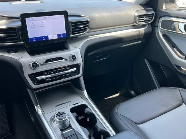 Certified 2023 Ford Explorer XLT w/ Equipment Group 202A AWD/4WD image 34