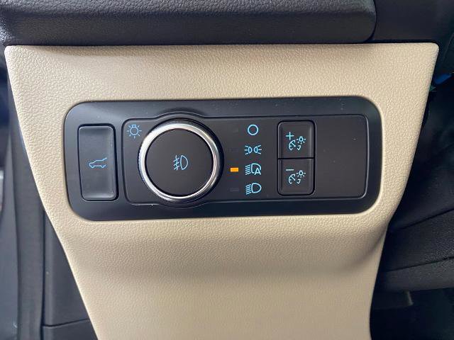 Certified 2022 Ford Escape SEL image 17