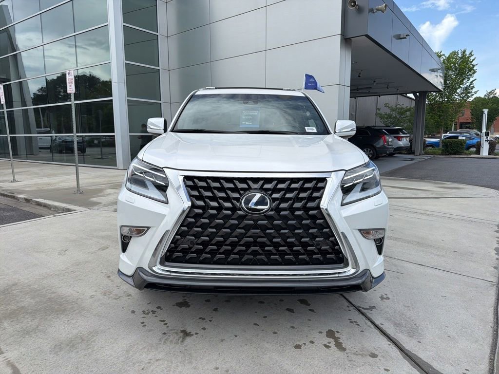 Used 2023 Lexus GX 460 Premium w/ Accessory Package AWD/4WD image 2