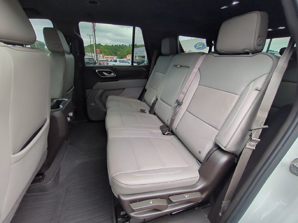 Used 2022 GMC Yukon SLT w/ SLT Luxury Package RWD image 15