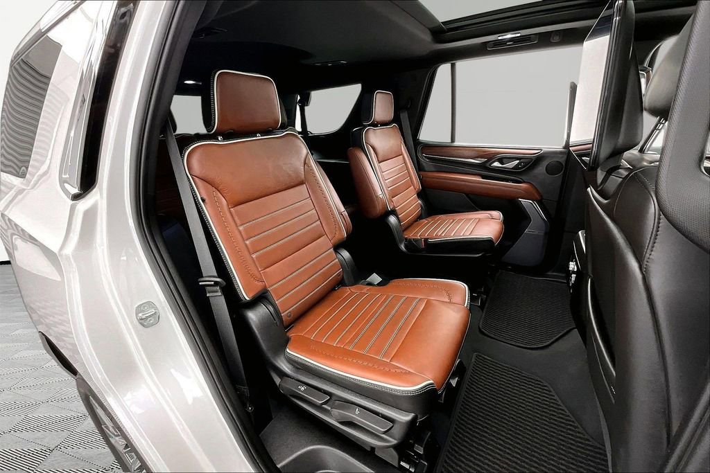 Used 2024 GMC Yukon Denali Ultimate AWD/4WD image 27