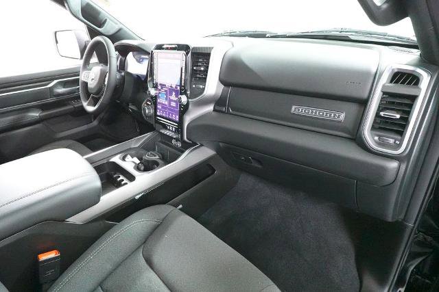 Used 2025 RAM 1500 Big Horn AWD/4WD image 33