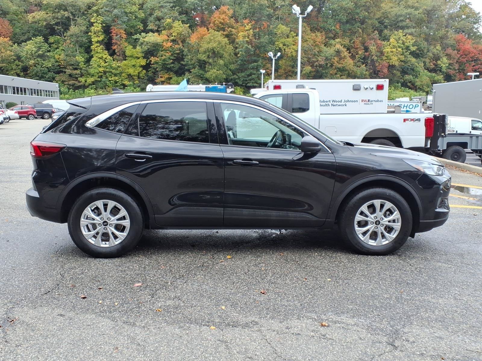 Certified 2023 Ford Escape Active AWD/4WD image 9