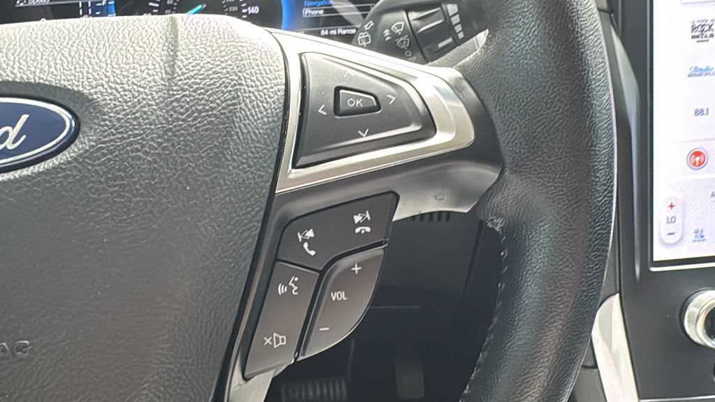 Certified 2024 Ford Edge Titanium w/ Equipment Group 301A AWD/4WD image 13