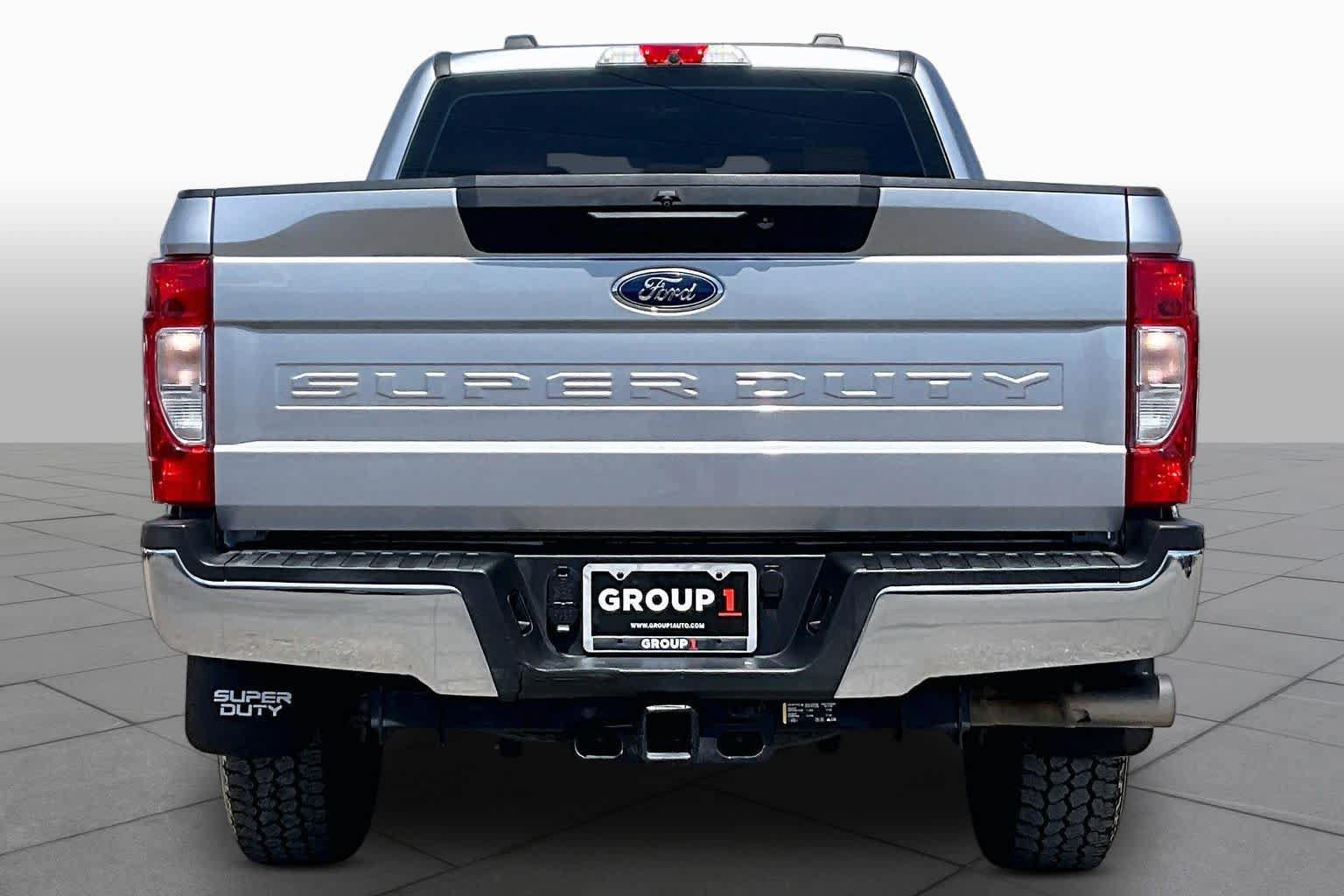 Certified 2022 Ford F250 4x4 Crew Cab Super Duty image 5