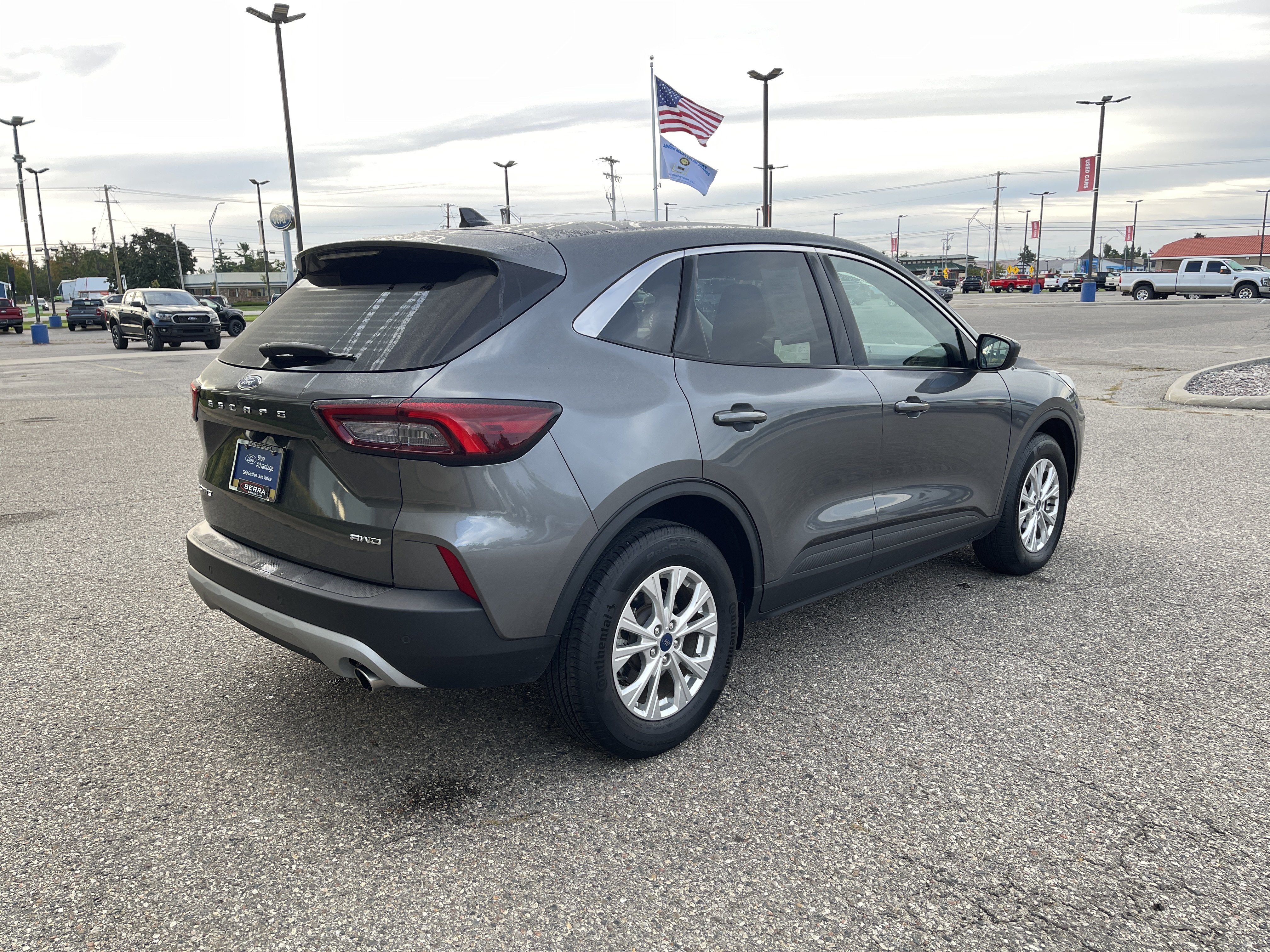 Certified 2023 Ford Escape Active w/ Tech Pack #1 AWD/4WD image 2