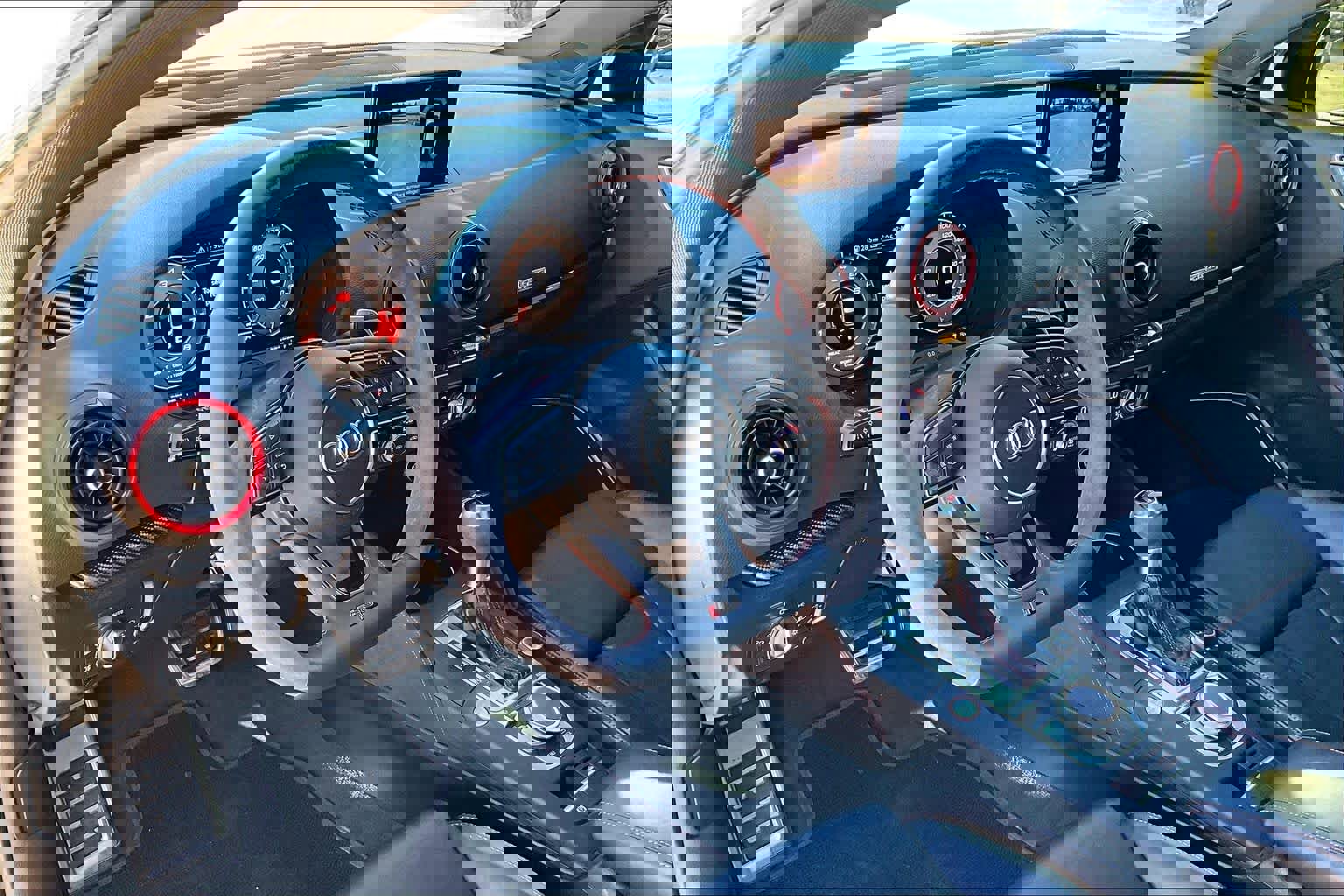 Used 2018 Audi RS 3 w/ Dynamic Plus Package image 17