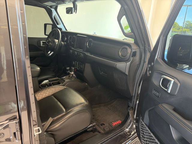 Used 2021 Jeep Wrangler Unlimited Sahara AWD/4WD image 6