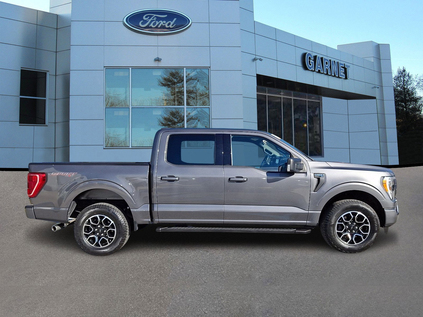 Certified 2023 Ford F150 XLT w/ Equipment Group 302A High image 5