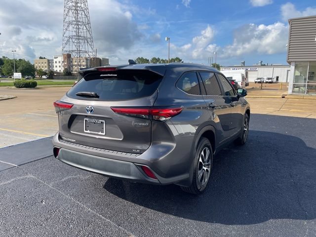 Used 2023 Toyota Highlander XLE FWD image 7