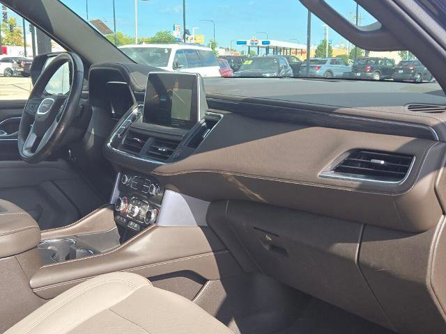 Used 2022 GMC Yukon SLT w/ SLT Premium Package image 10