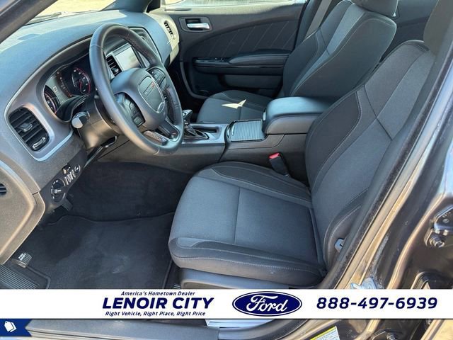 Used 2022 Dodge Charger SXT w/ Blacktop Package image 10