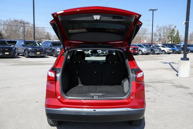 Used 2019 Chevrolet Equinox LT w/ Driver Convenience Package image 12