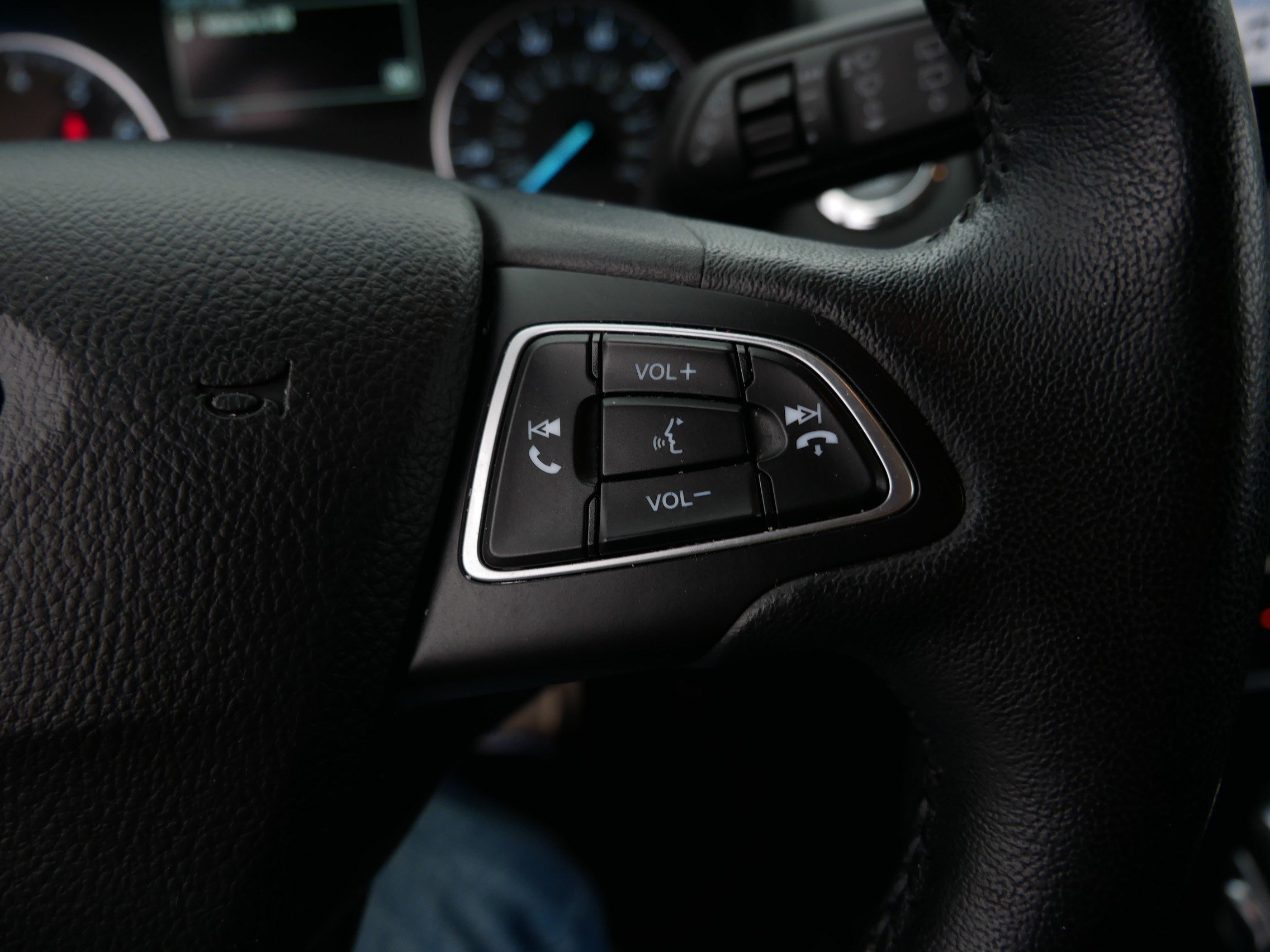 Certified 2019 Ford EcoSport SE w/ SE Convenience Package FWD image 29