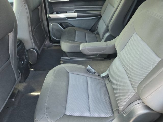 Certified 2023 Ford Explorer XLT RWD image 10