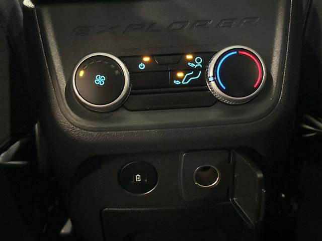 Certified 2025 Ford Explorer Active image 30
