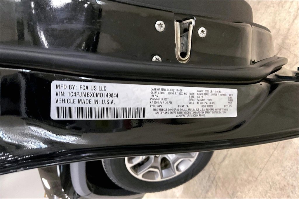 Used 2021 Jeep Cherokee Trailhawk w/ Trailer Tow Group image 29