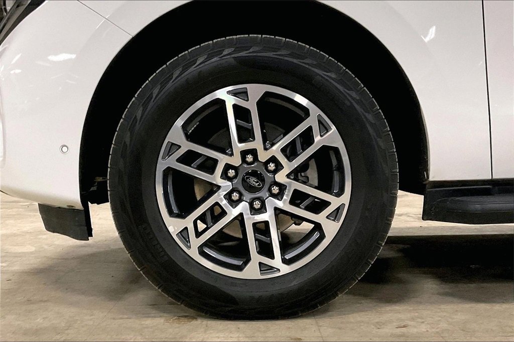 Certified 2025 Ford Expedition Max Active image 9