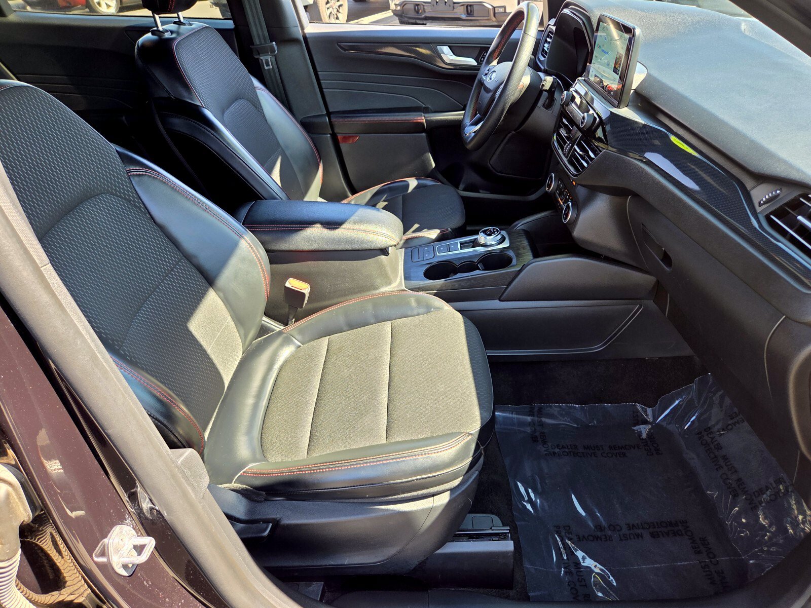 Certified 2025 Ford Escape ST-Line FWD image 15