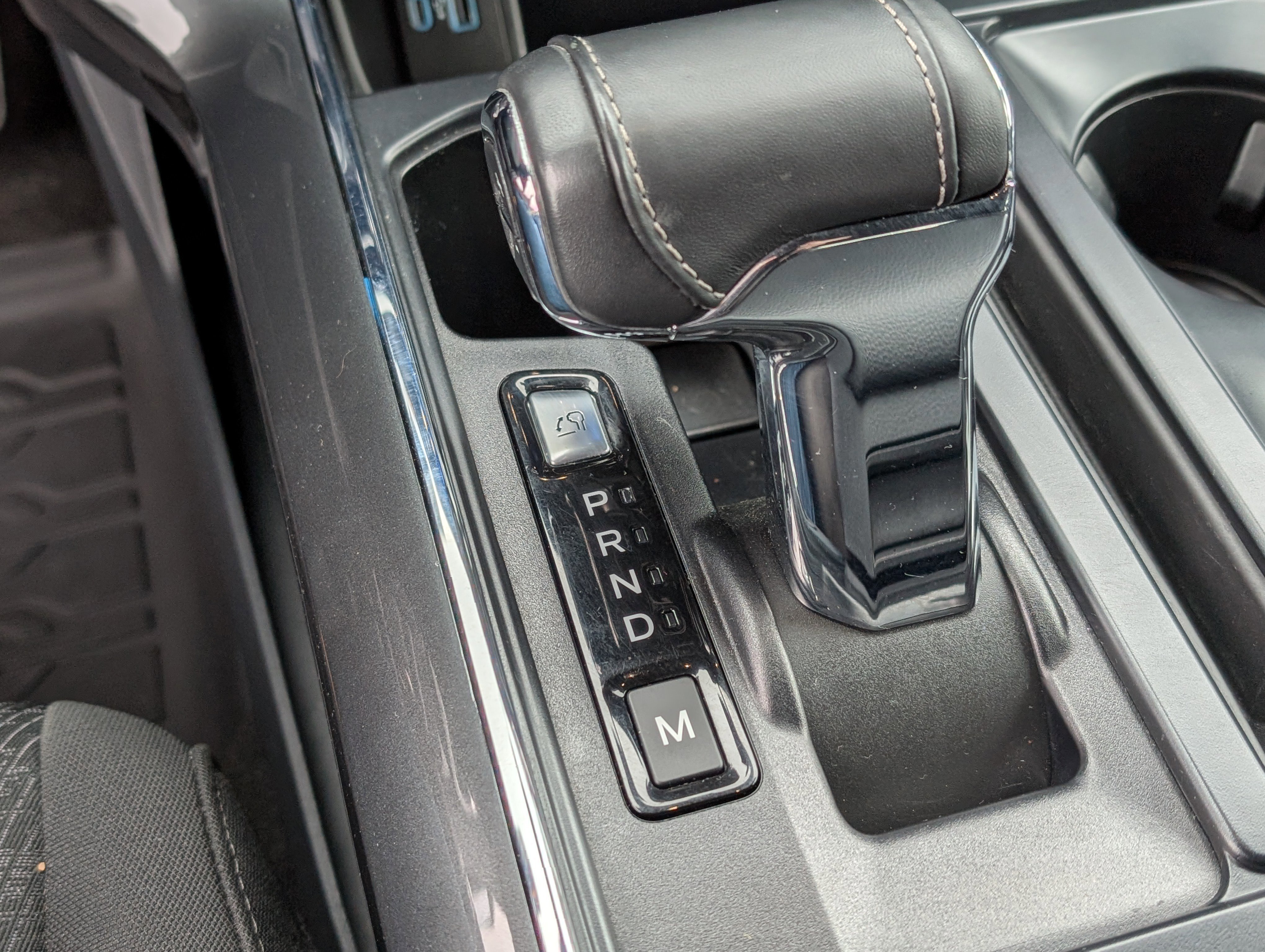 Certified 2022 Ford F150 XLT w/ Equipment Group 302A High image 27