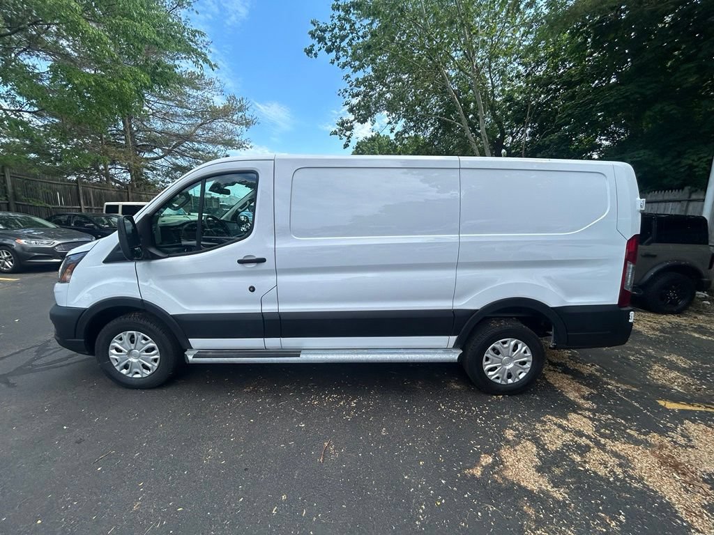 Certified 2024 Ford Transit 250 Low Roof w/ Exterior Upgrade Package RWD image 4