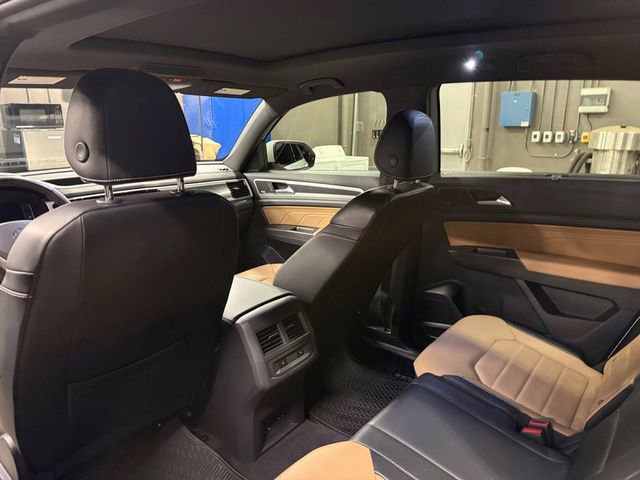 Used 2022 Volkswagen Atlas Cross Sport SEL Premium R-Line image 5